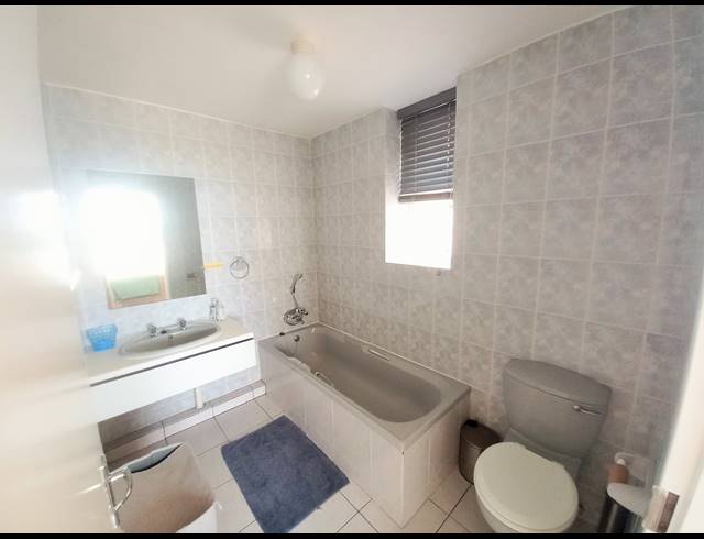 3 BEDROOM APARTMENT FOR SALE IN MANABA BEACH